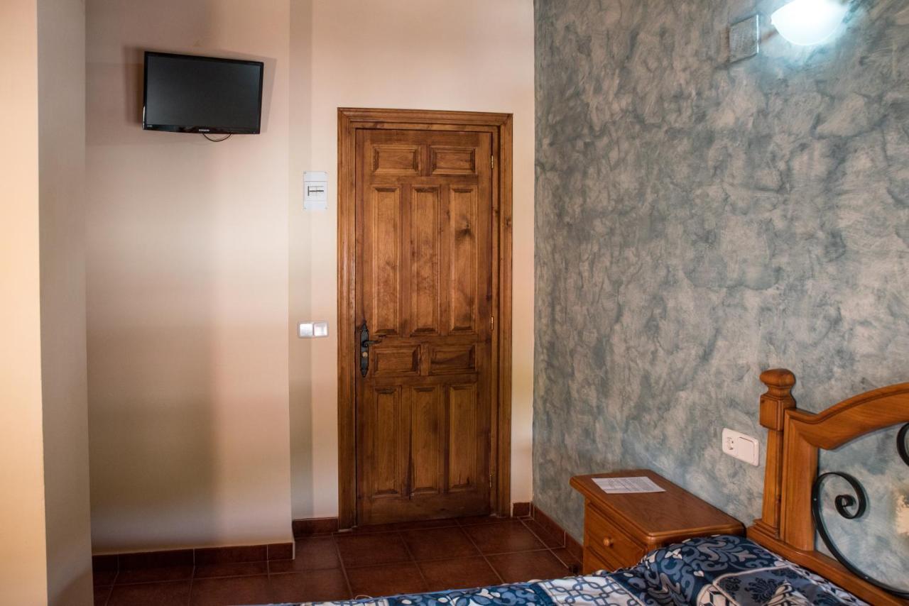 Hospedaje Rural Casa Parri Poveda de la Sierra Екстериор снимка