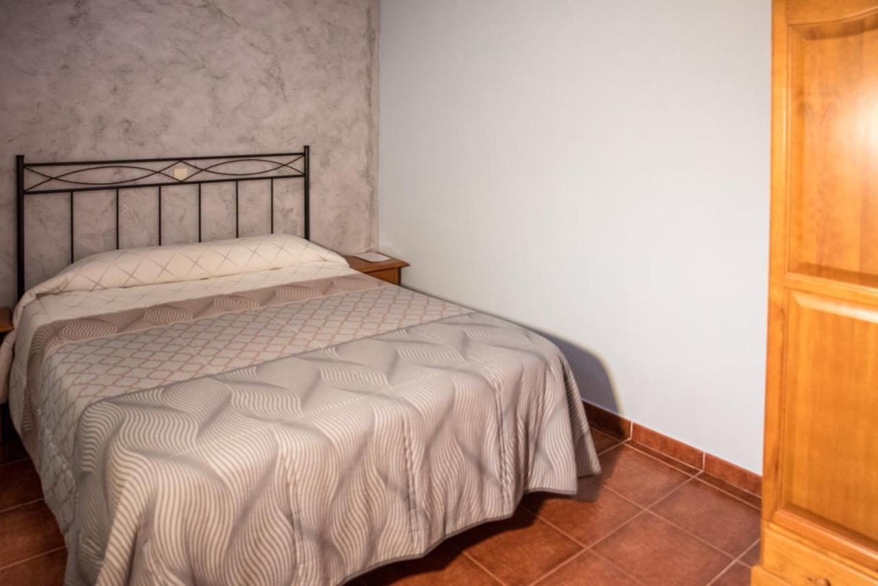 Hospedaje Rural Casa Parri Poveda de la Sierra Екстериор снимка