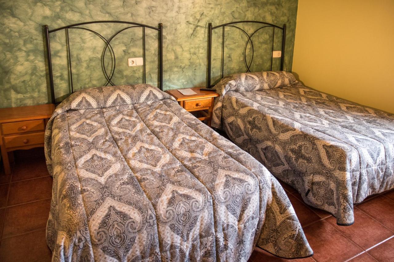 Hospedaje Rural Casa Parri Poveda de la Sierra Екстериор снимка