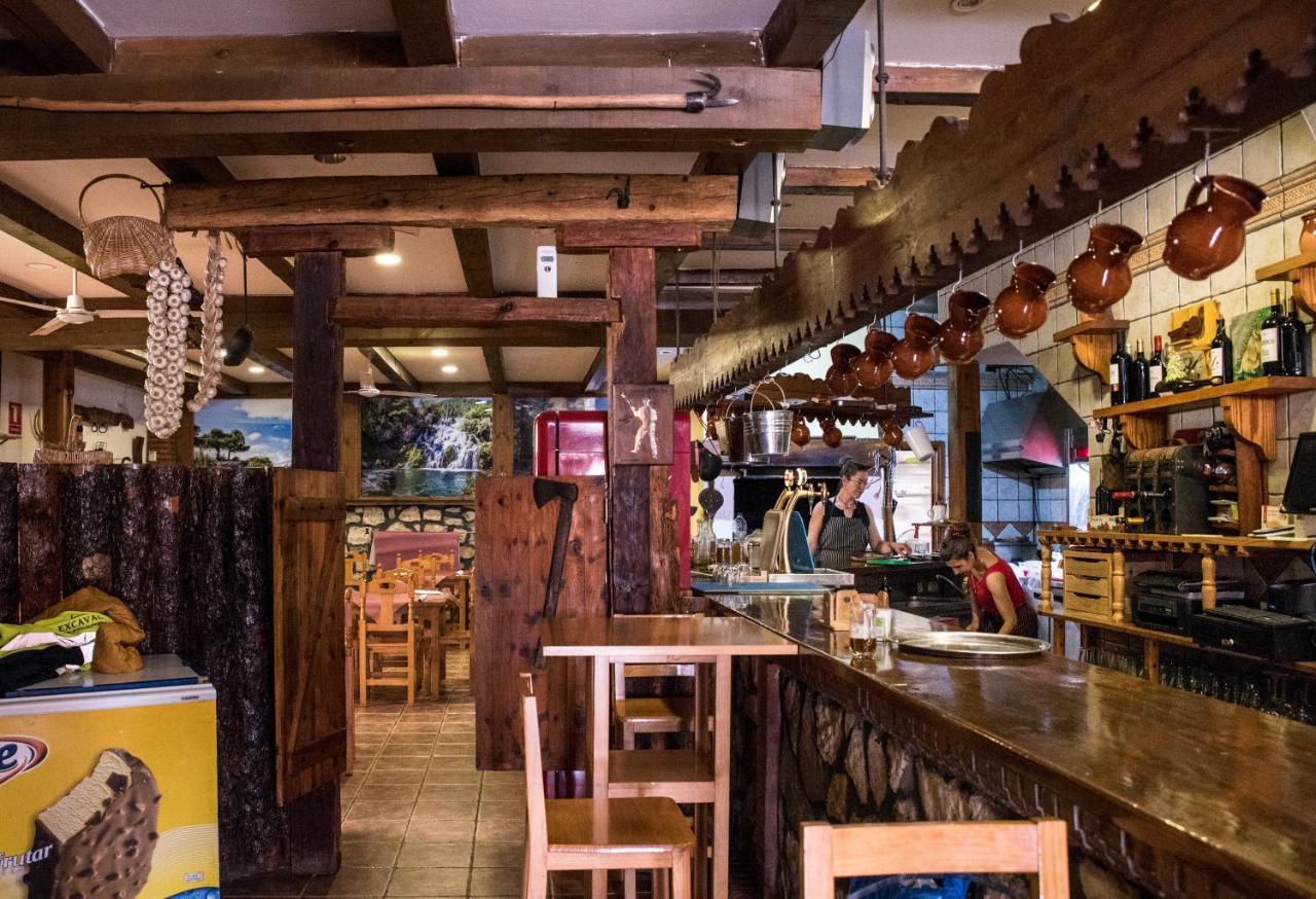 Hospedaje Rural Casa Parri Poveda de la Sierra Екстериор снимка