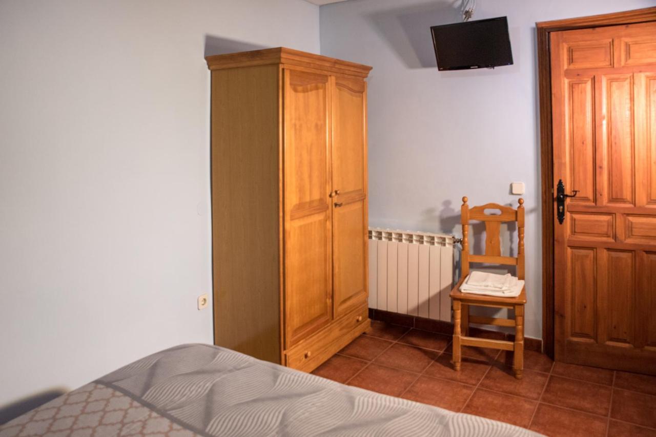 Hospedaje Rural Casa Parri Poveda de la Sierra Екстериор снимка