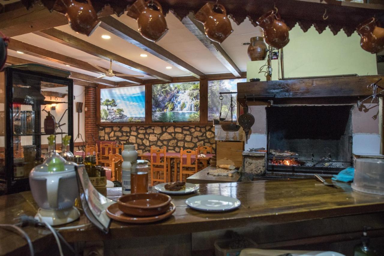 Hospedaje Rural Casa Parri Poveda de la Sierra Екстериор снимка